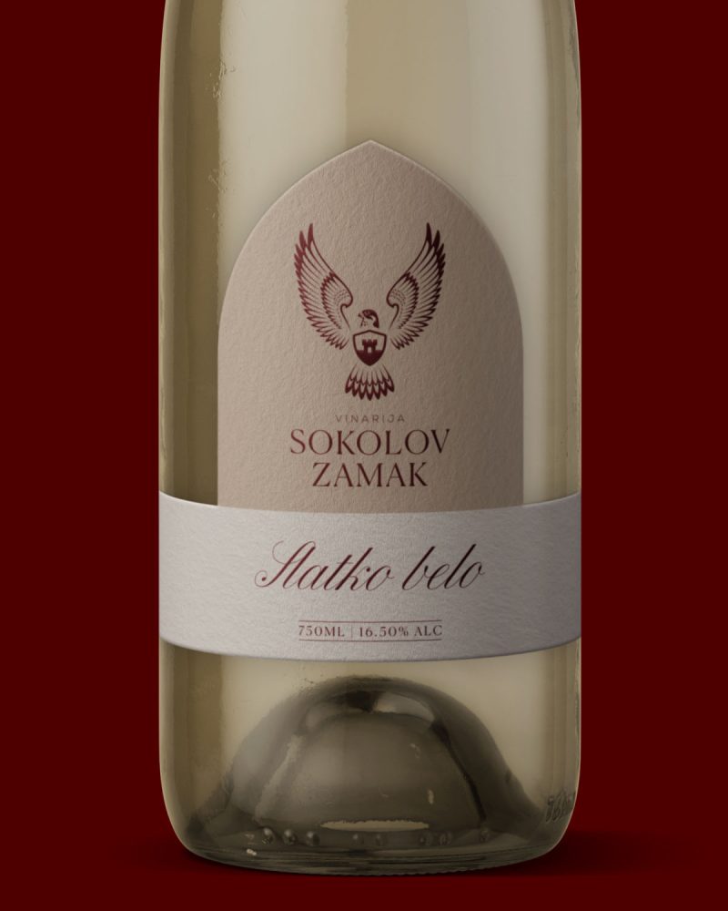 sokolov zamak vinarija sokolovo slatko belo vino etiketa